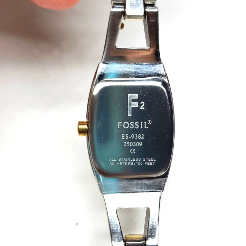 Vintage Fossil F² Watch ES9382 Gold Silver Band Watch
